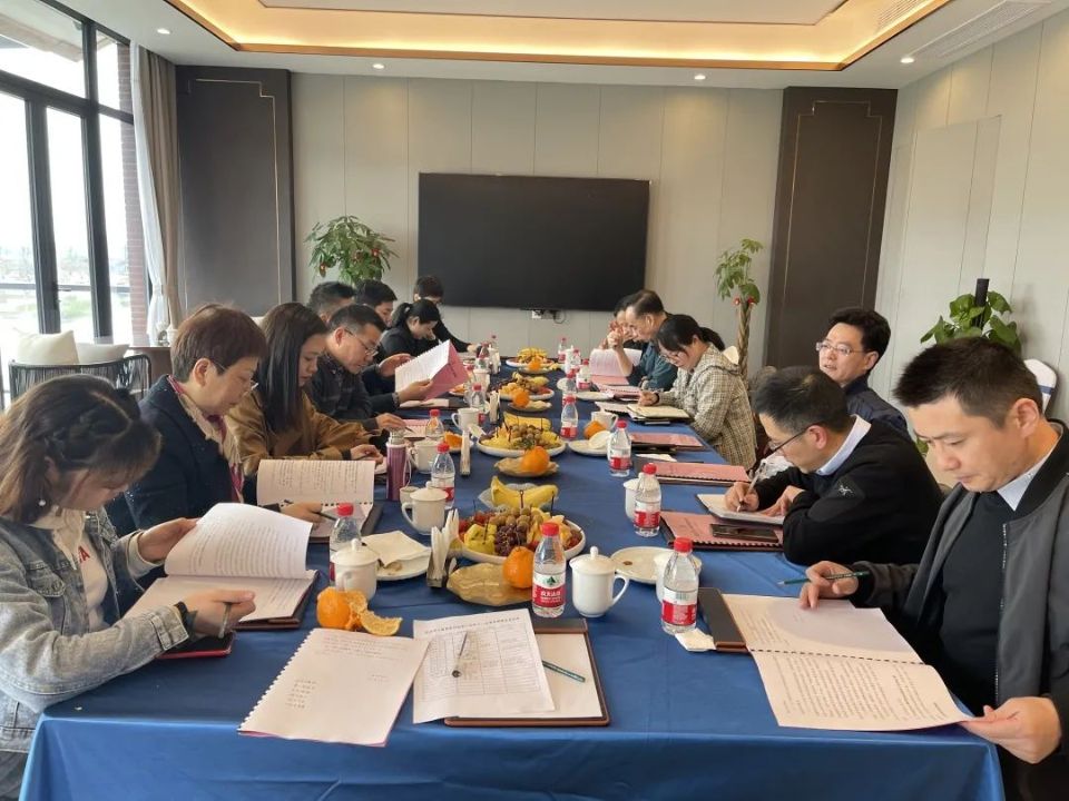建華小貸參加市小貸協(xié)會三屆十一次常務理事會