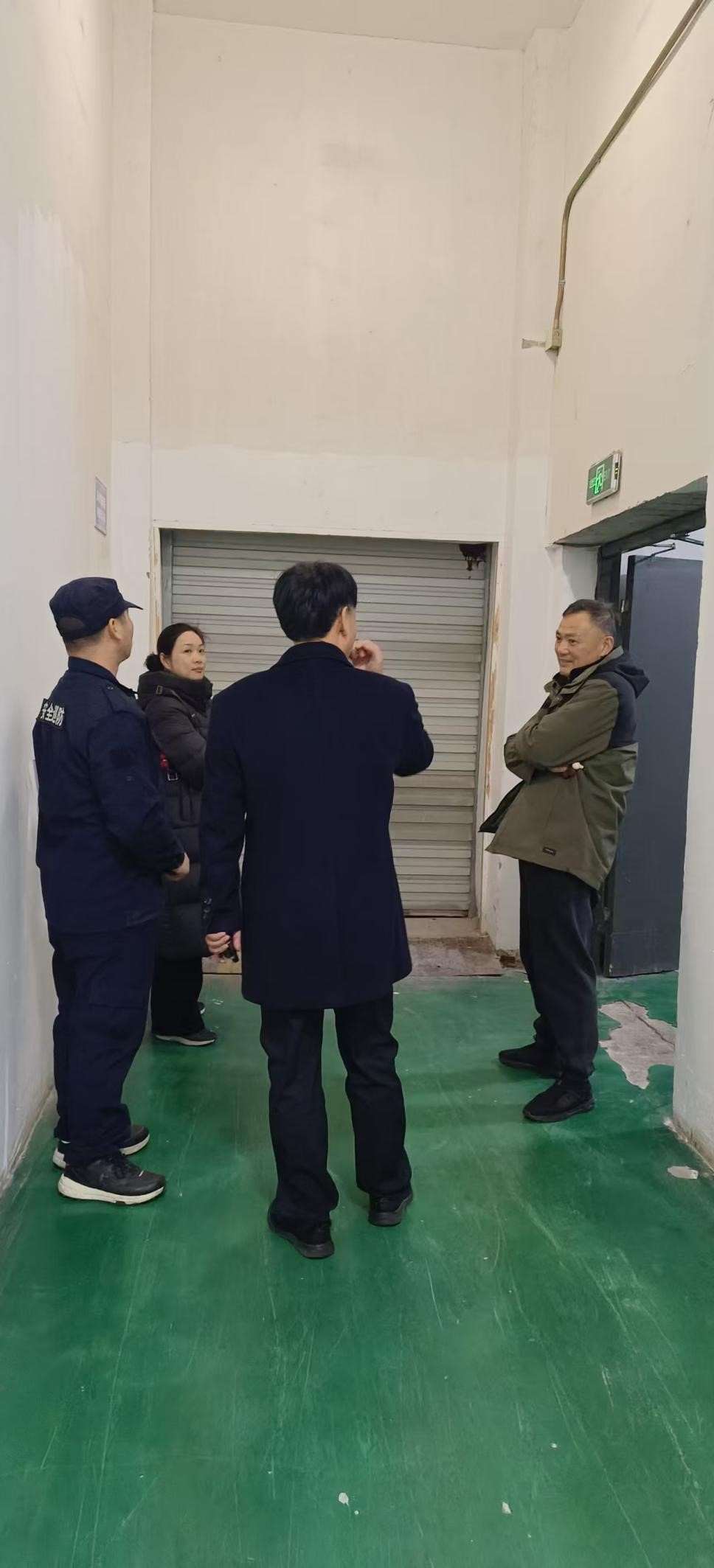 水晶城倉庫安全大檢查筑牢安全防線