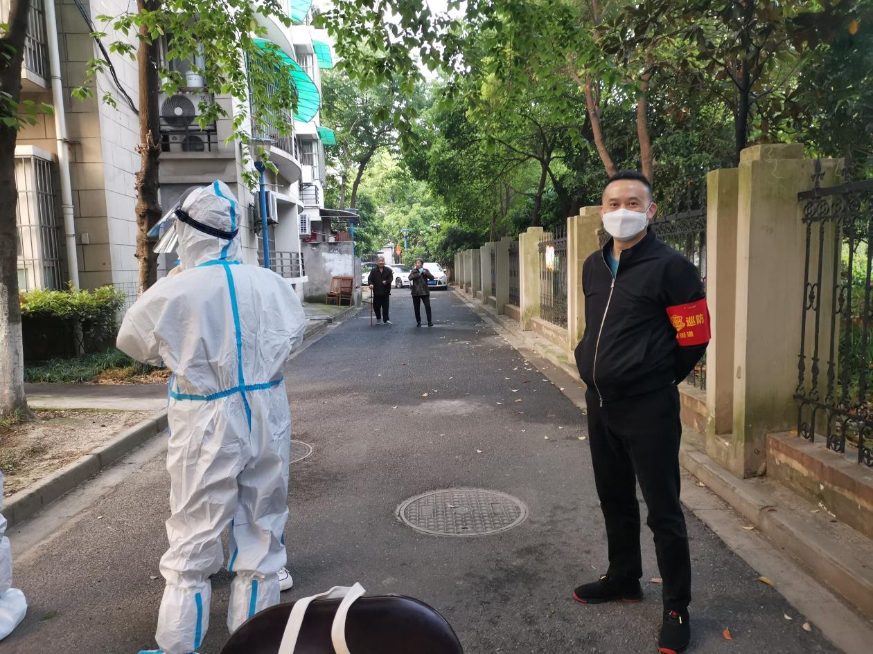 浙江建華集團(tuán)黨員、員工積極協(xié)助參加核酸檢測(cè)工作