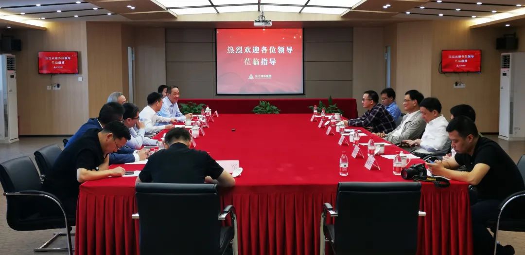 省委常委、統(tǒng)戰(zhàn)部部長熊建平蒞臨集團調(diào)研