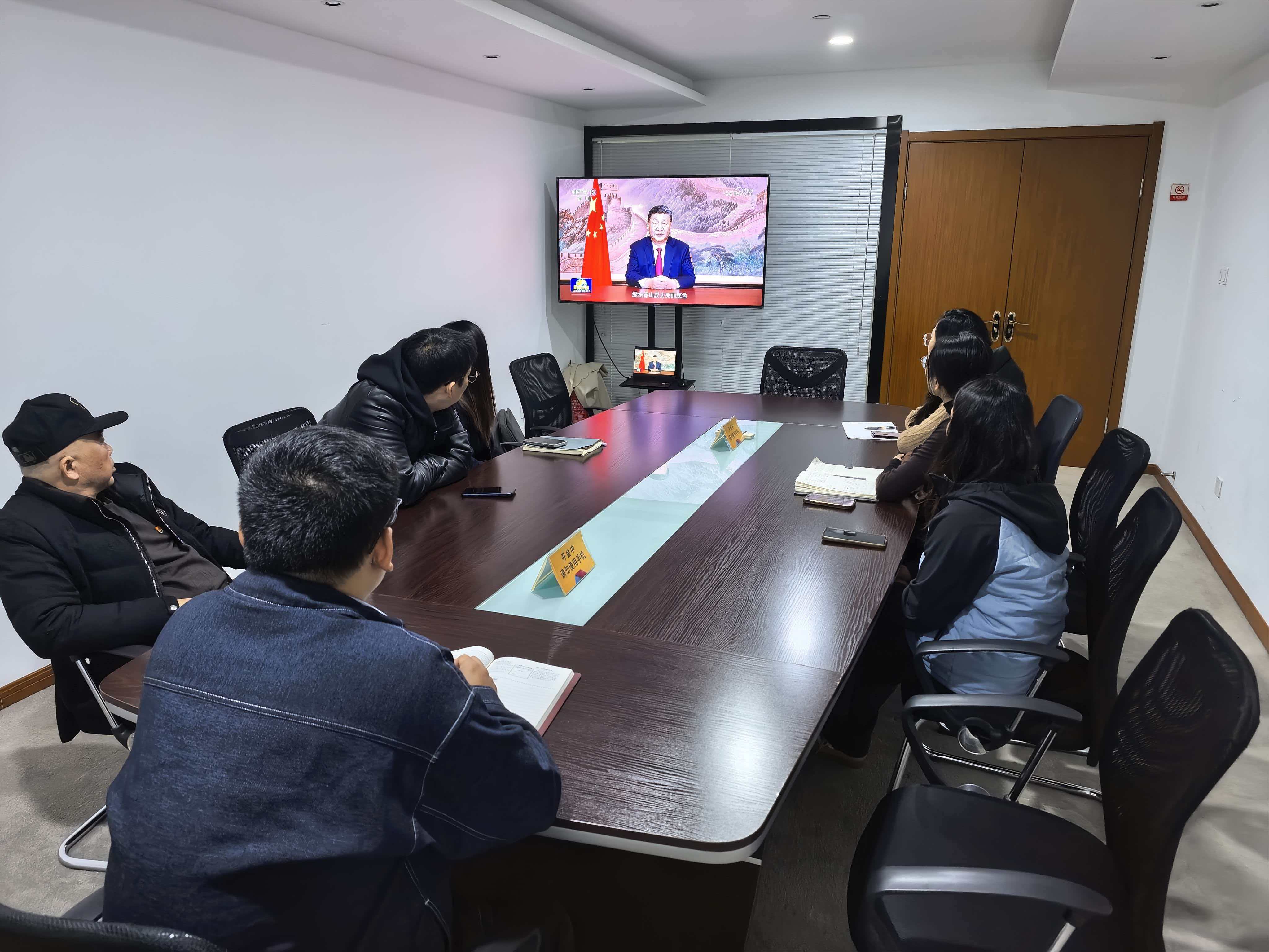 水晶城黨支部開展1月黨員固定活動(dòng)