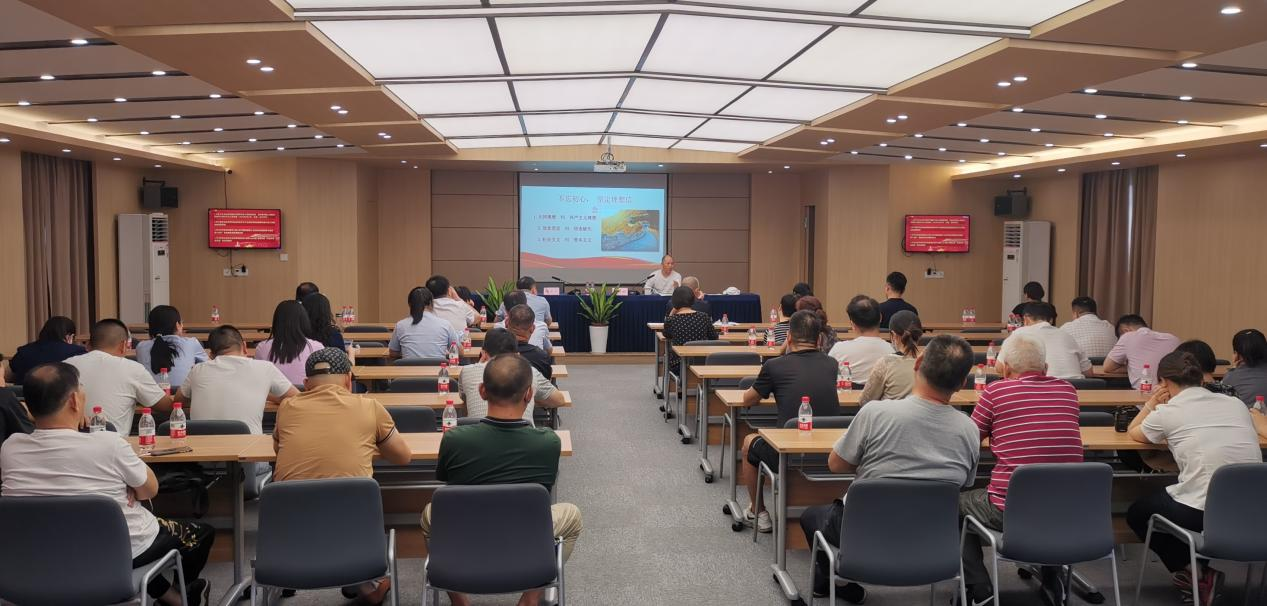 集團(tuán)黨委 經(jīng)合社黨總支開展黨課宣講活動