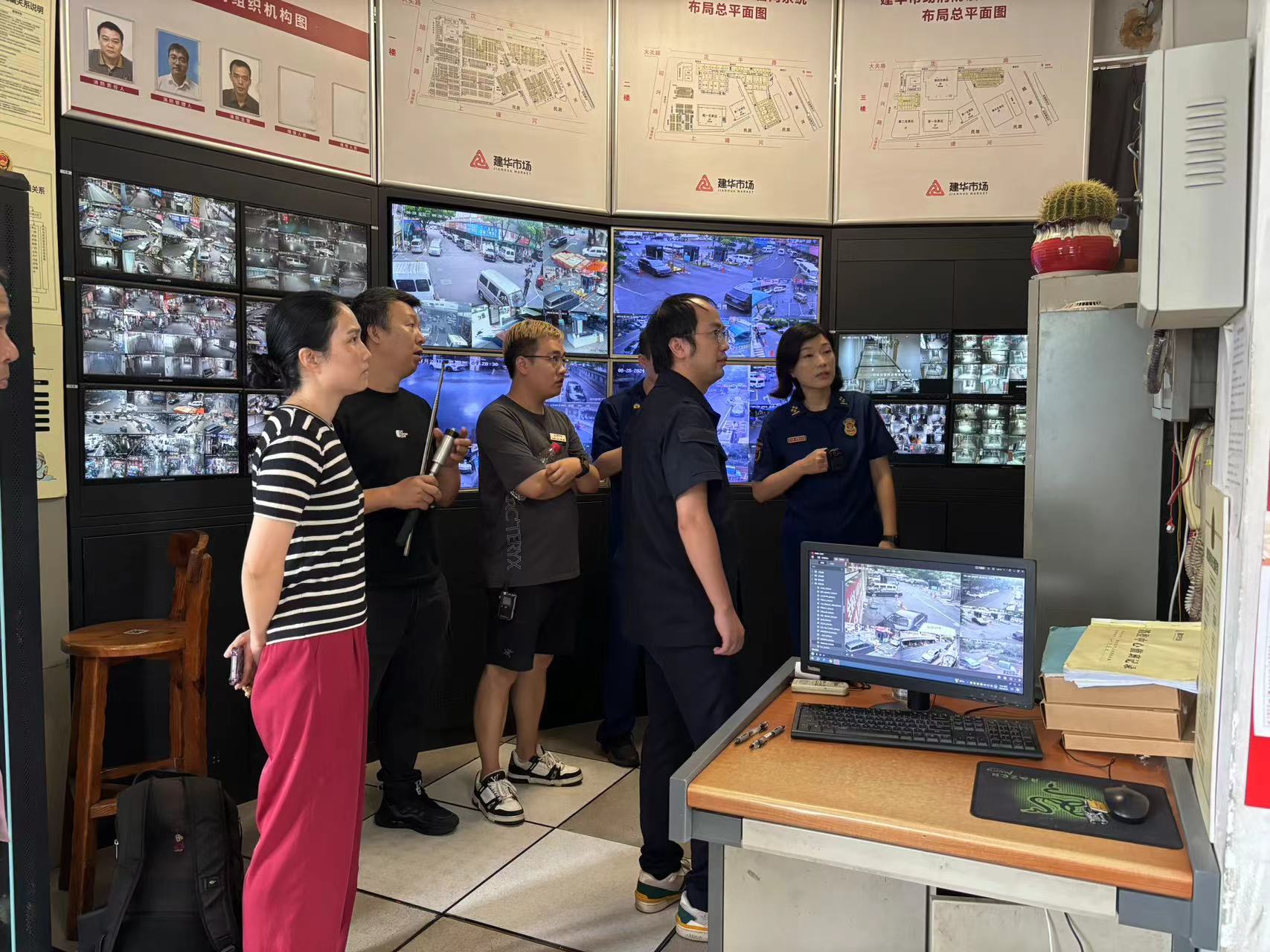 拱墅區(qū)消防救援大隊赴建華五金市場共筑消防安全屏障