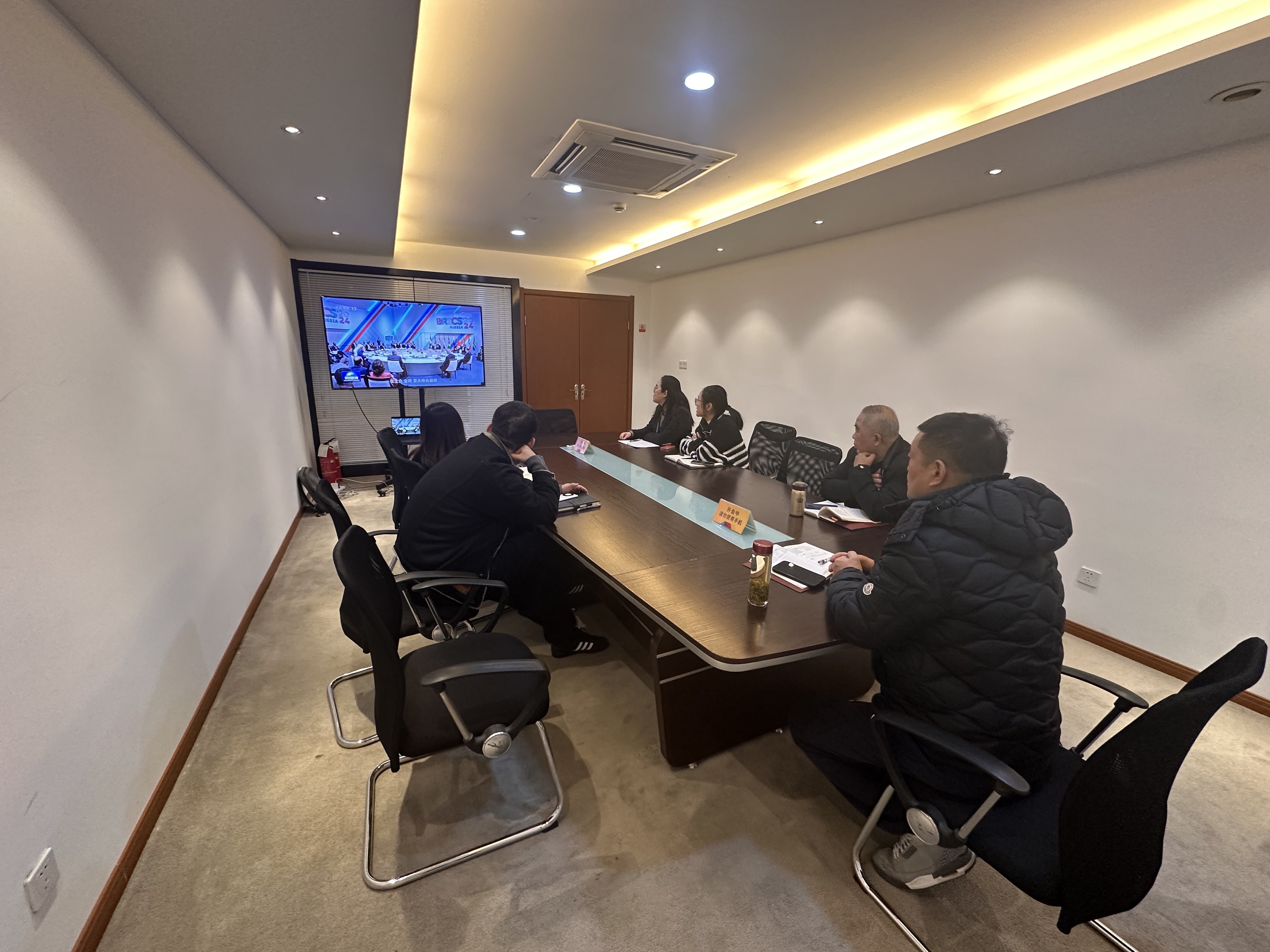 水晶城黨支部開展1月黨員固定活動(dòng)