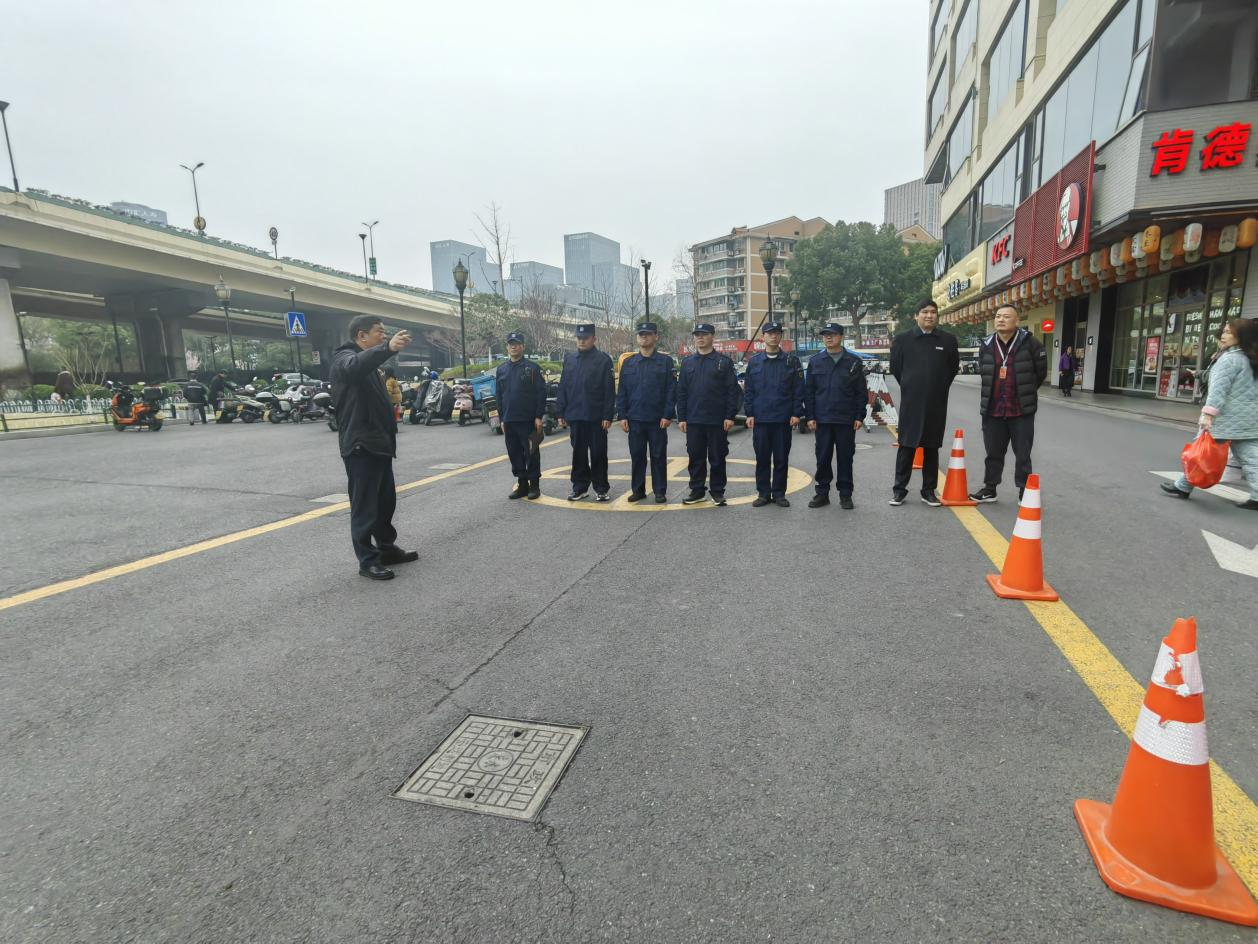 ?錢江商城與水晶城開展消防安全聯動實戰(zhàn)演練