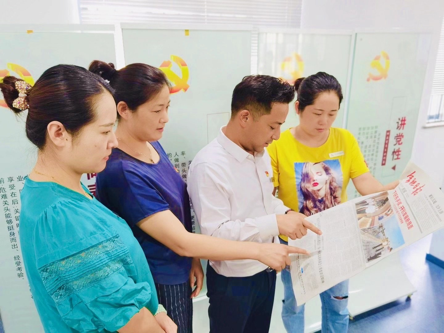 廬陽(yáng)建華文創(chuàng)園黨支部貫徹學(xué)習(xí) 習(xí)近平總書記考察安徽重要講話精神