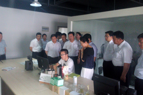 20140527江蘇省海安縣黨政代表團(tuán)來我園區(qū)考察 (2).jpg